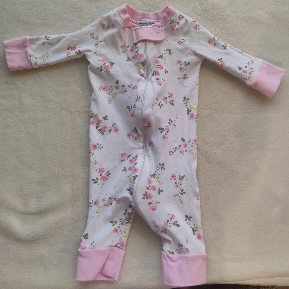 Magnolia Baby Sleeper Floral Zippered Pink Size 6 Months